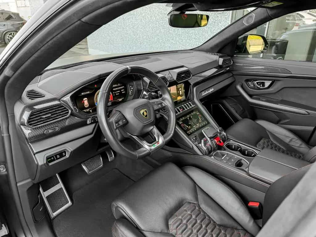 Lamborghini Urus 4.0 V8 Auto./PANO/22/360°/HUD/CARBON/VOLL 03/2021-photo-4