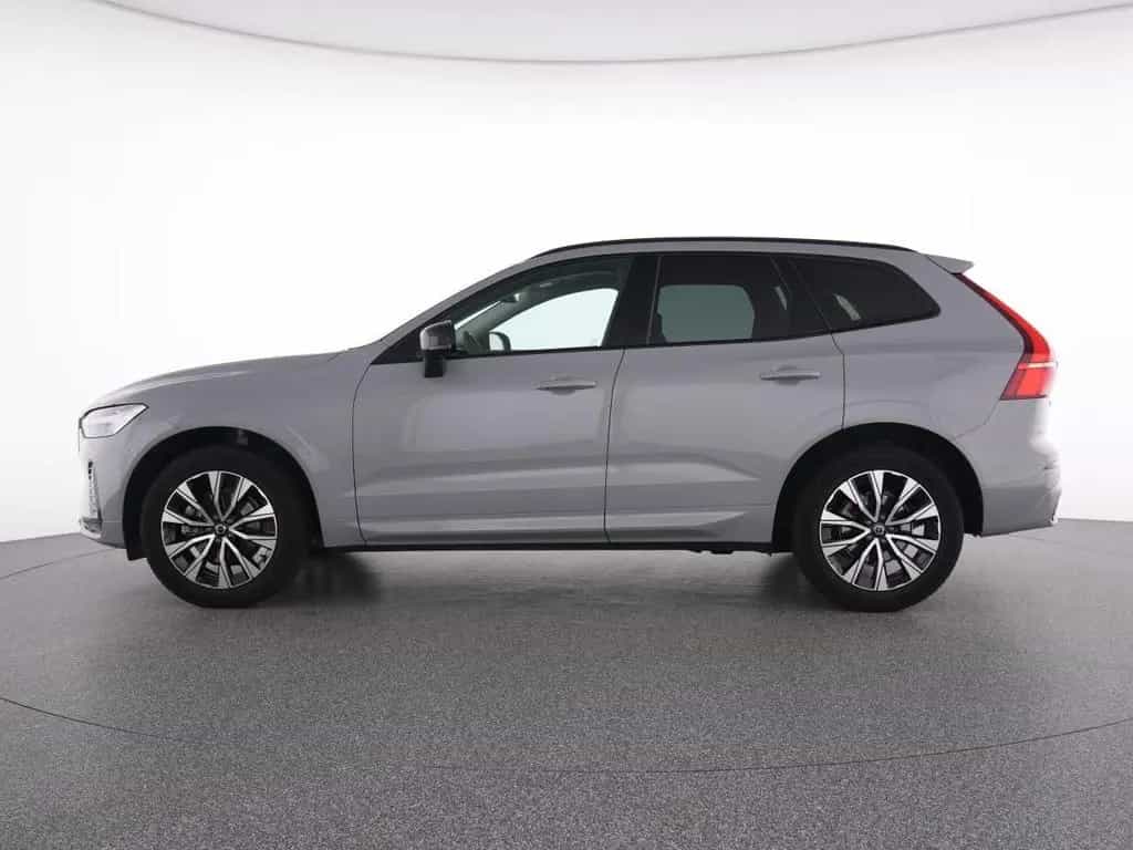 Volvo XC60 B5 AWD PLUS DARK FAP+HKSOUND+WINTERPAK+LM+ 11/2024-photo-10