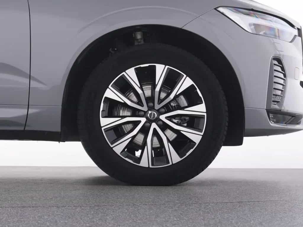 Volvo XC60 B5 AWD PLUS DARK FAP+HKSOUND+WINTERPAK+LM+ 11/2024-photo-21
