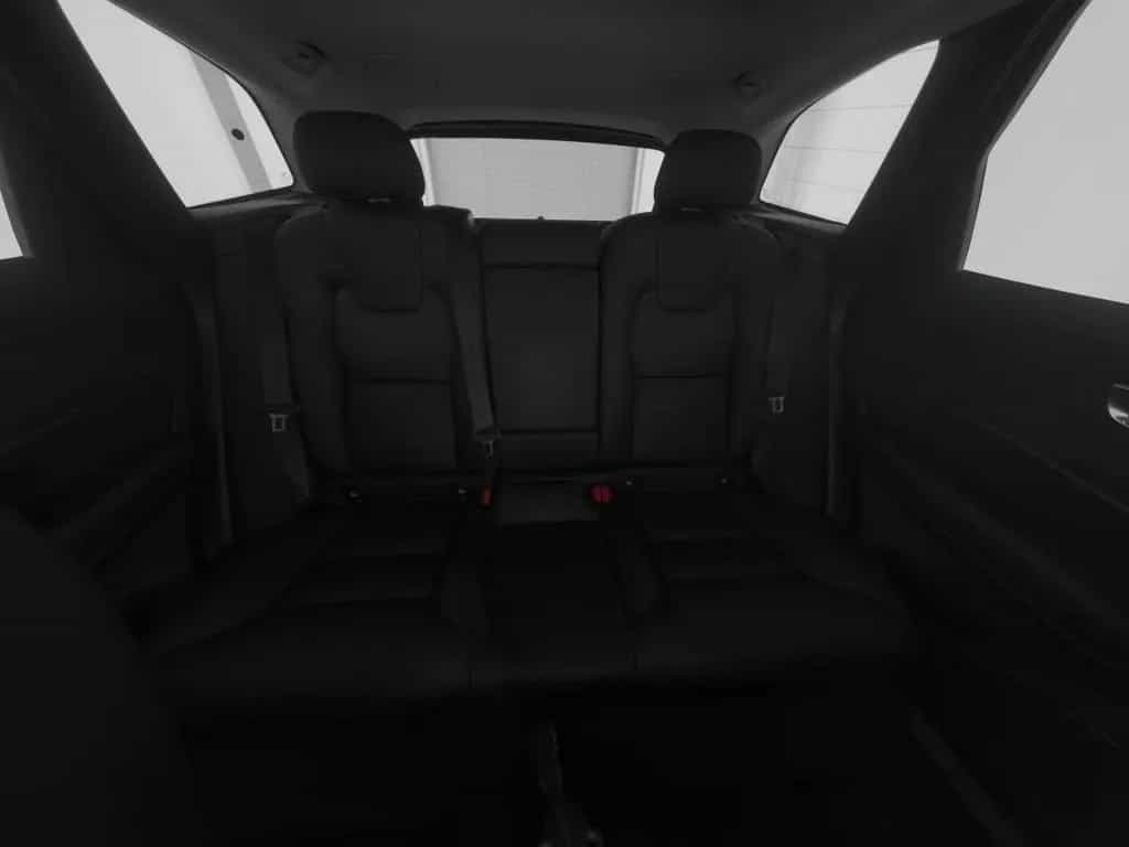 Volvo XC60 B5 AWD PLUS DARK FAP+HKSOUND+WINTERPAK+LM+ 11/2024-photo-5