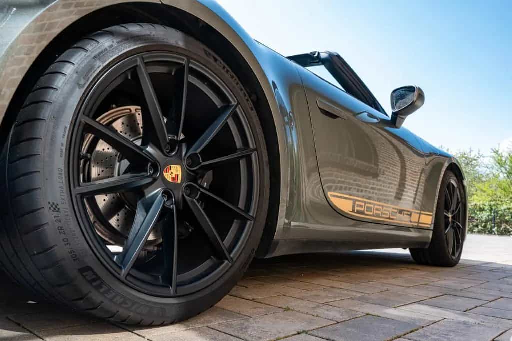 Porsche 992 Cabrio*Sportabgas*Bose*SportChrono*TOP* 03/2022-photo-32