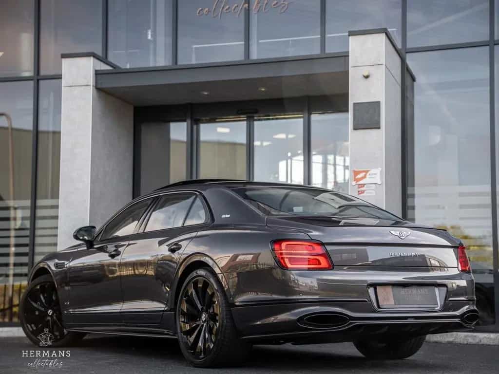 Bentley Flying Spur 6.0 W12 First Edition / Blackline / 06/2021-photo-11