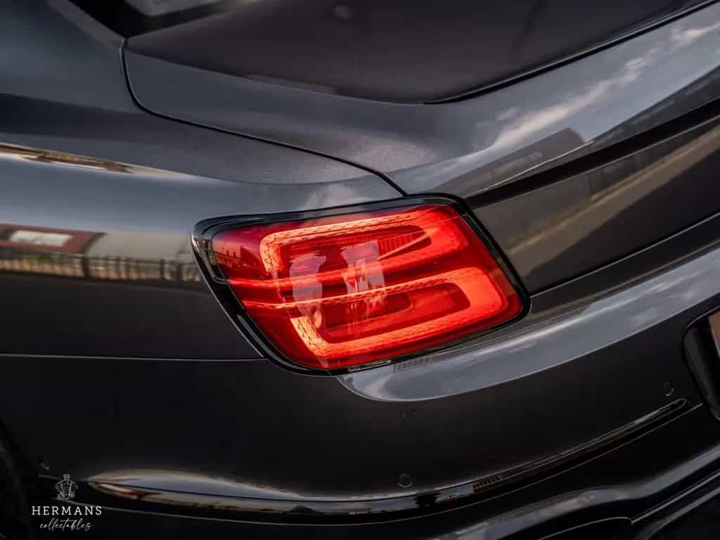 Bentley Flying Spur 6.0 W12 First Edition / Blackline / 06/2021-photo-12