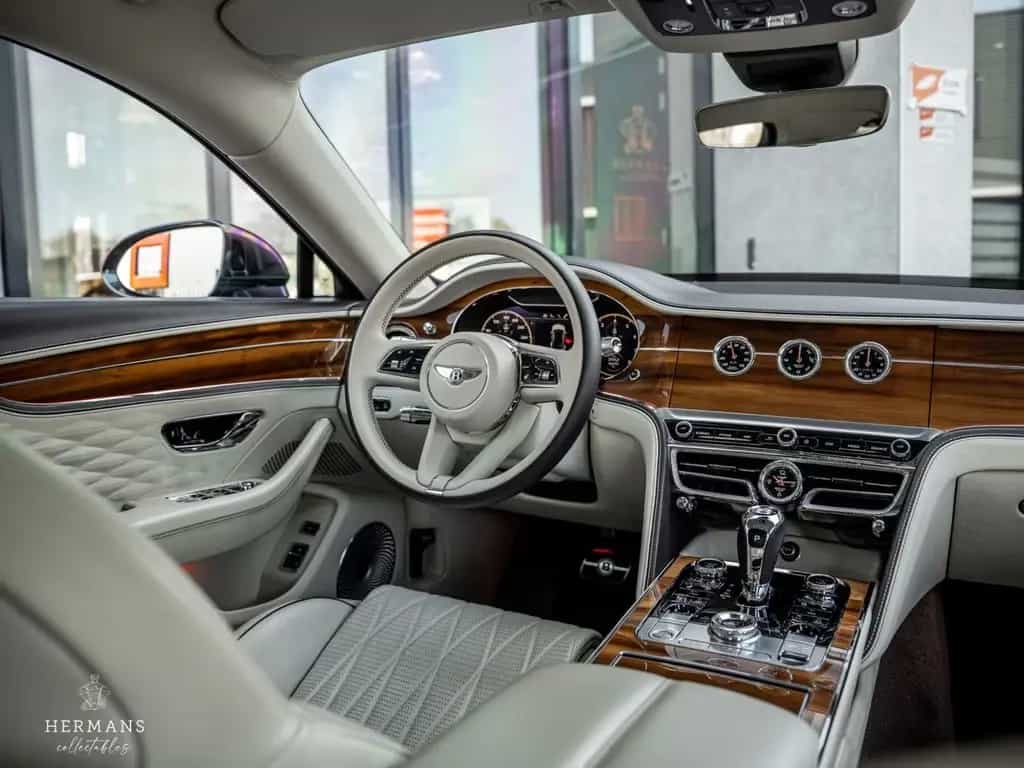 Bentley Flying Spur 6.0 W12 First Edition / Blackline / 06/2021-photo-15