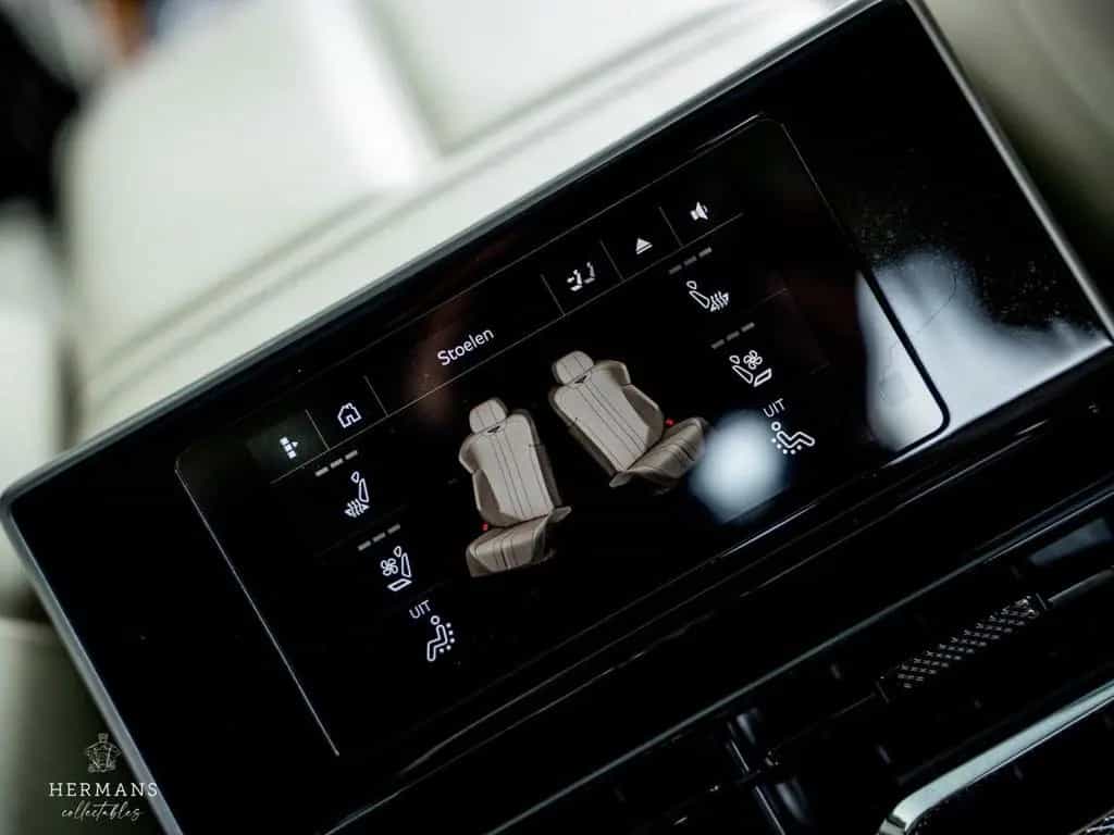 Bentley Flying Spur 6.0 W12 First Edition / Blackline / 06/2021-photo-24