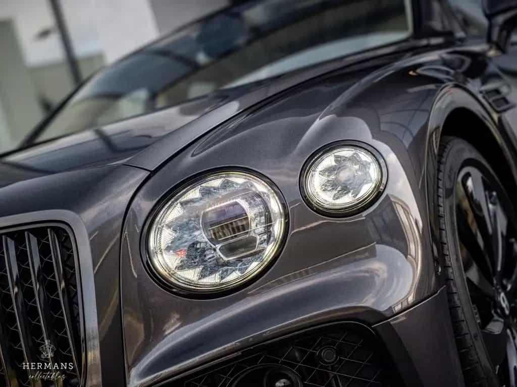 Bentley Flying Spur 6.0 W12 First Edition / Blackline / 06/2021-photo-6