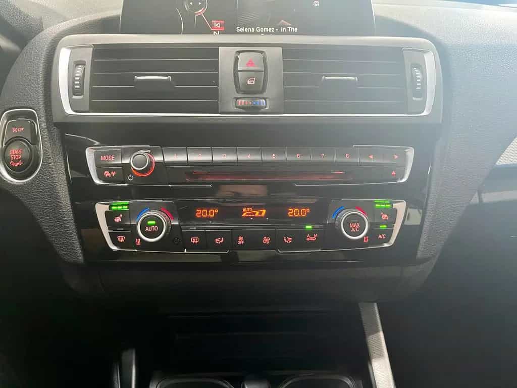BMW 1 Series 118i Auto. M Sport|Sitzheizung|Navi|PDC|LED 06/2016-photo-29