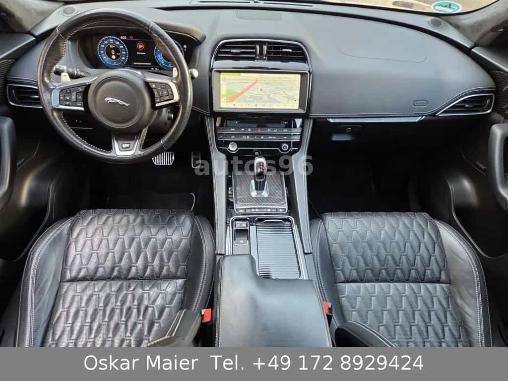 Jaguar F-Pace SVR AWD Automatik PANO 360° Sitzkühlung 04/2019-photo-2