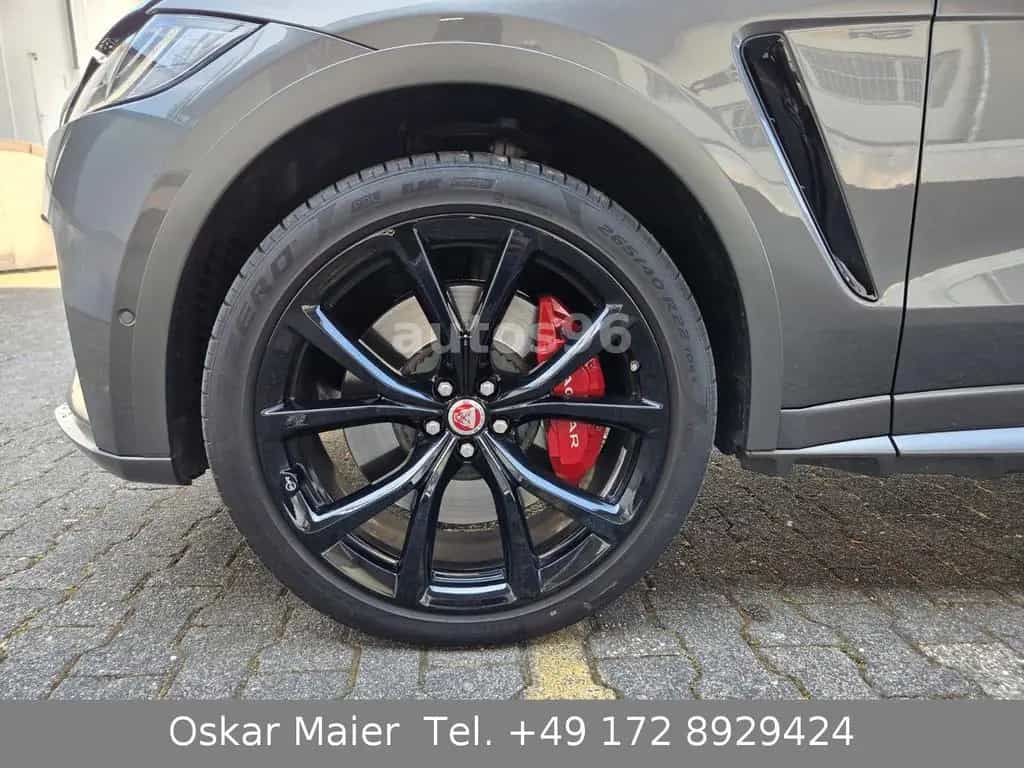 Jaguar F-Pace SVR AWD Automatik PANO 360° Sitzkühlung 04/2019-photo-27