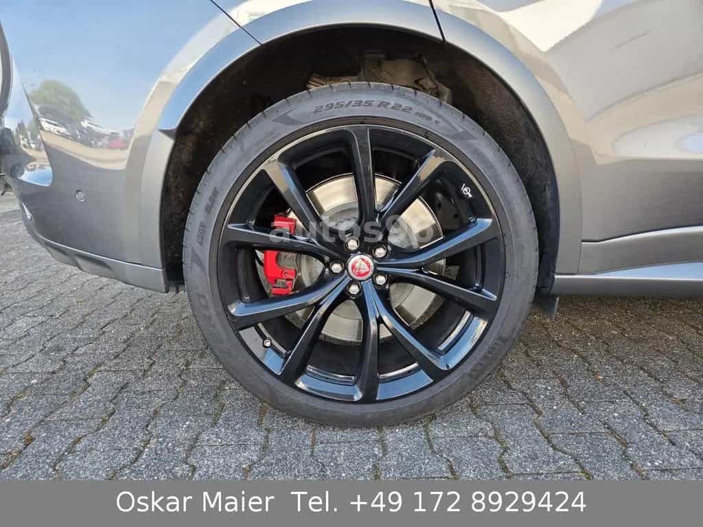 Jaguar F-Pace SVR AWD Automatik PANO 360° Sitzkühlung 04/2019-photo-28