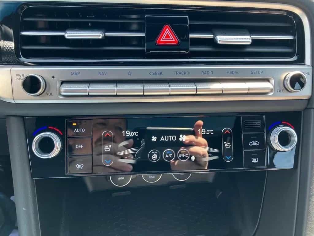Genesis G70 2,2 Shootingbrake Diesel RWD Sport vom Genes 11/2024-photo-12