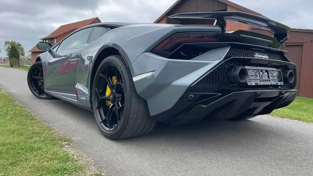 Lamborghini Huracán TECNICA+LIFT+CARBON+STYLE PACK-GARANTIE! 05/2023-photo-4