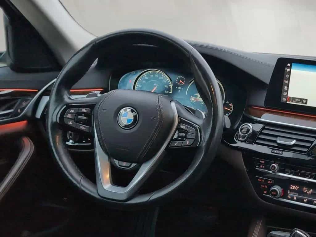 BMW 5 Series 540i xDrive LuxuryLine~NightVis~Pano~HuD~Driv.As 11/2017-photo-13
