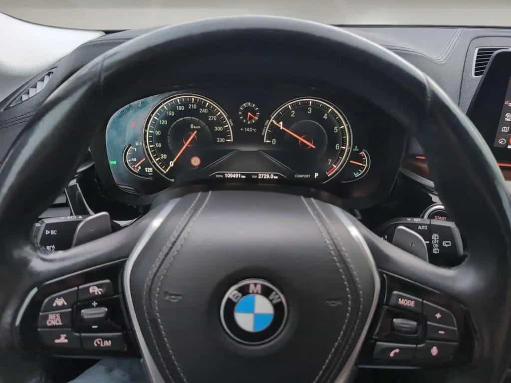 BMW 5 Series 540i xDrive LuxuryLine~NightVis~Pano~HuD~Driv.As 11/2017-photo-14