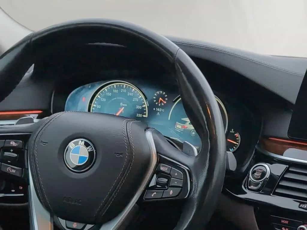 BMW 5 Series 540i xDrive LuxuryLine~NightVis~Pano~HuD~Driv.As 11/2017-photo-15