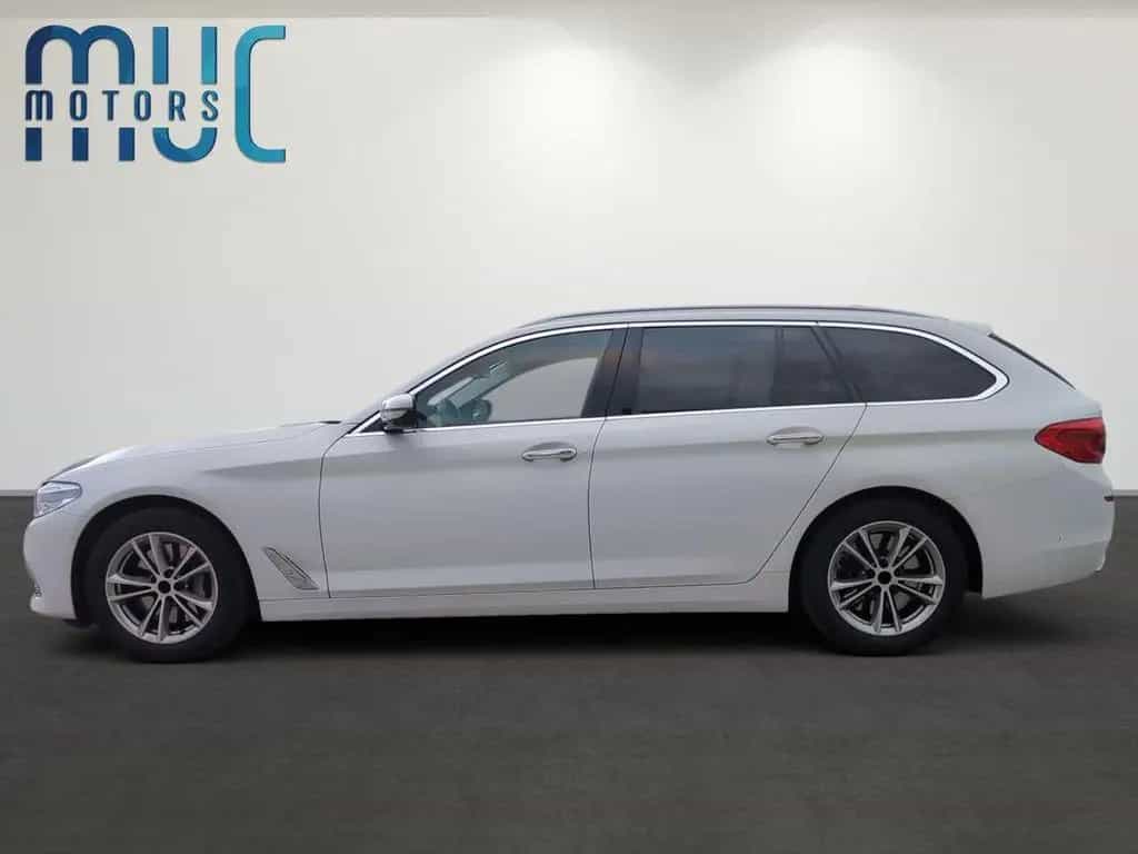 BMW 5 Series 540i xDrive LuxuryLine~NightVis~Pano~HuD~Driv.As 11/2017-photo-5