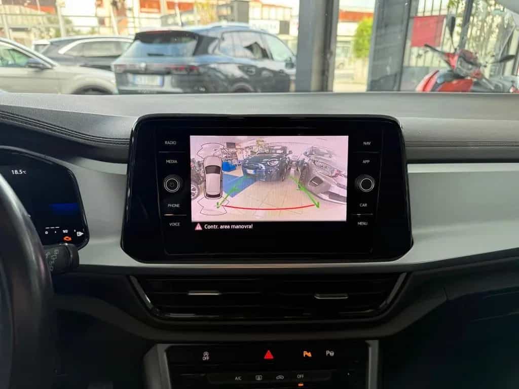 Other Volkswagen T-Roc 2.0 TDI SCR Life 04/2022-photo-11