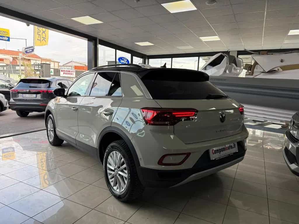 Other Volkswagen T-Roc 2.0 TDI SCR Life 04/2022-photo-2