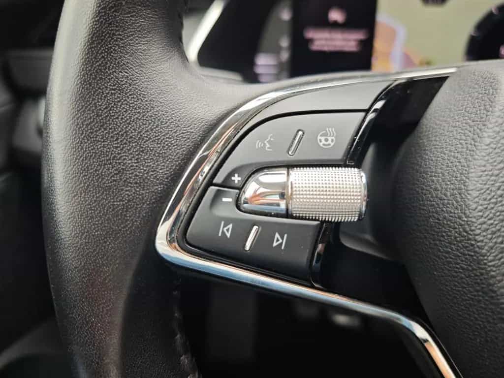 Skoda Octavia Combi Ambition 116PS NAVI+AHK+SHZ+LED+ 04/2023-photo-18
