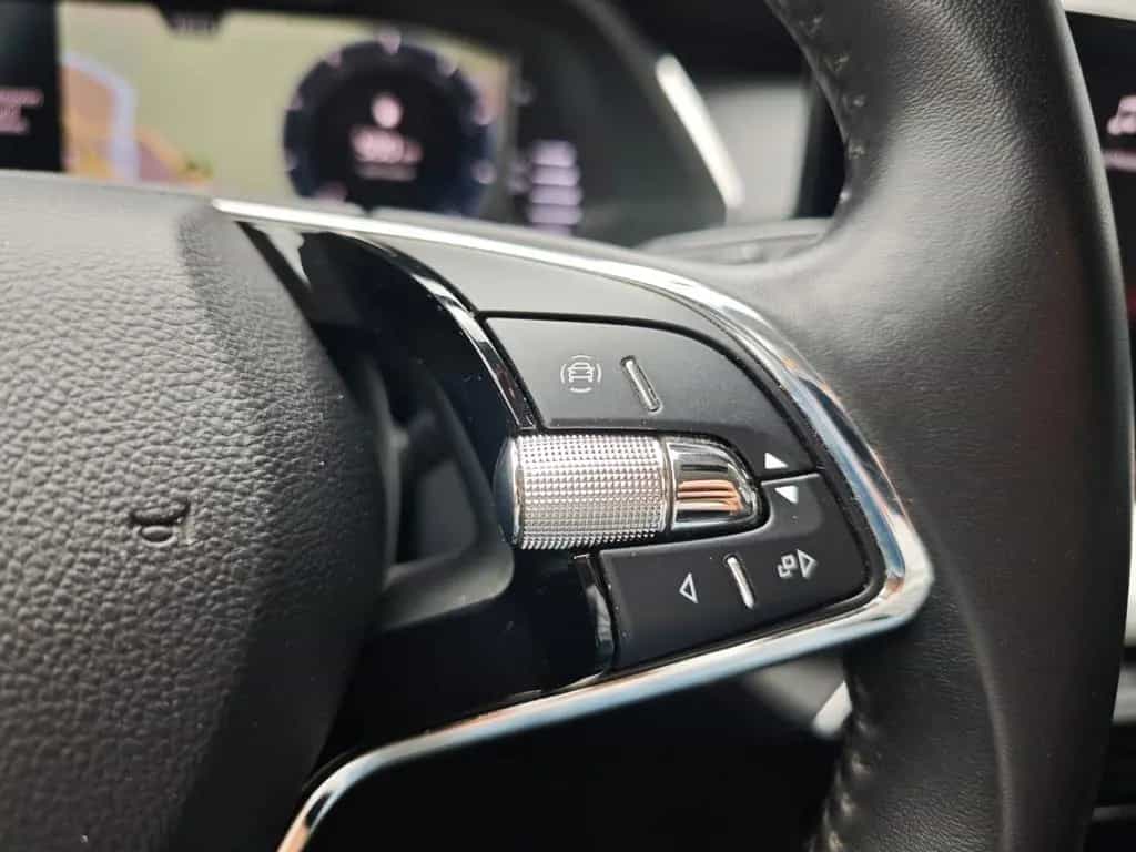 Skoda Octavia Combi Ambition 116PS NAVI+AHK+SHZ+LED+ 04/2023-photo-19