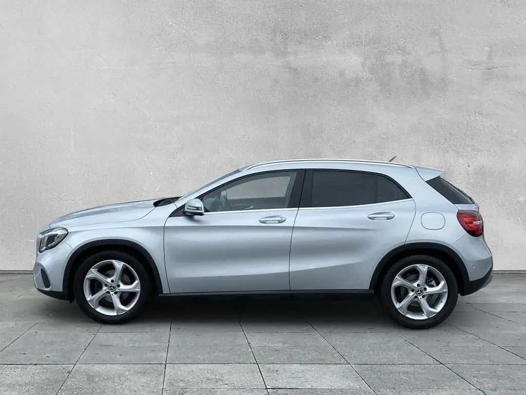 Mercedes-Benz GLA 180 Urban LED+NAVI+KAMERA+SHZ+DAB+KLIMA 10/2019-photo-1