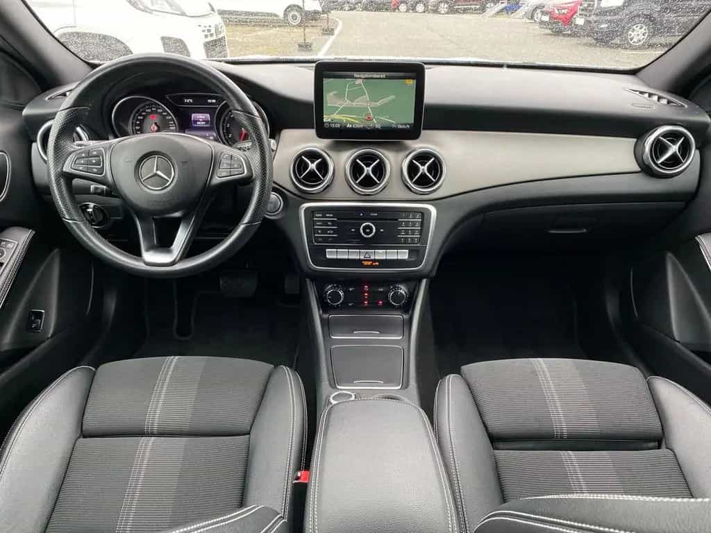 Mercedes-Benz GLA 180 Urban LED+NAVI+KAMERA+SHZ+DAB+KLIMA 10/2019-photo-13