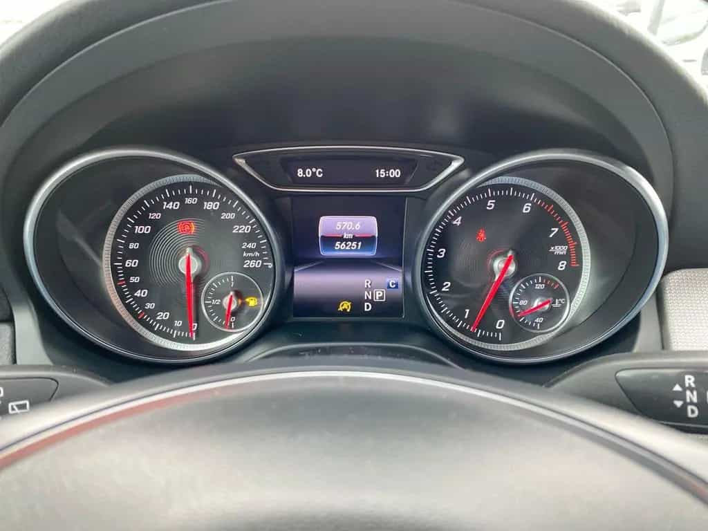 Mercedes-Benz GLA 180 Urban LED+NAVI+KAMERA+SHZ+DAB+KLIMA 10/2019-photo-15