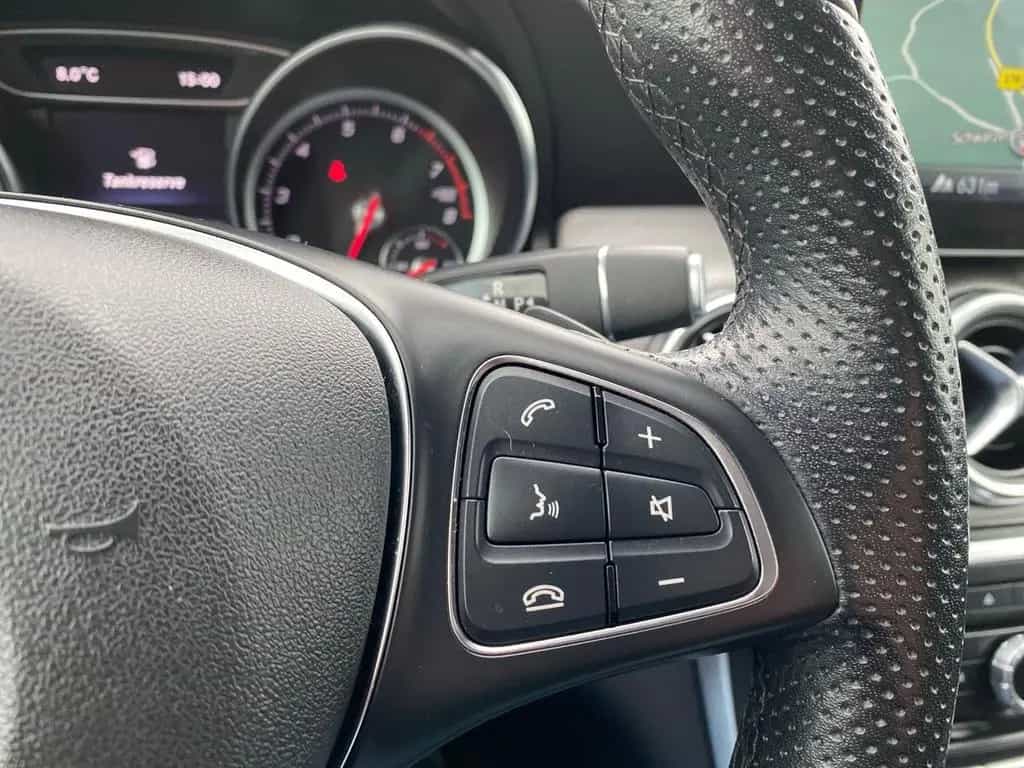 Mercedes-Benz GLA 180 Urban LED+NAVI+KAMERA+SHZ+DAB+KLIMA 10/2019-photo-22