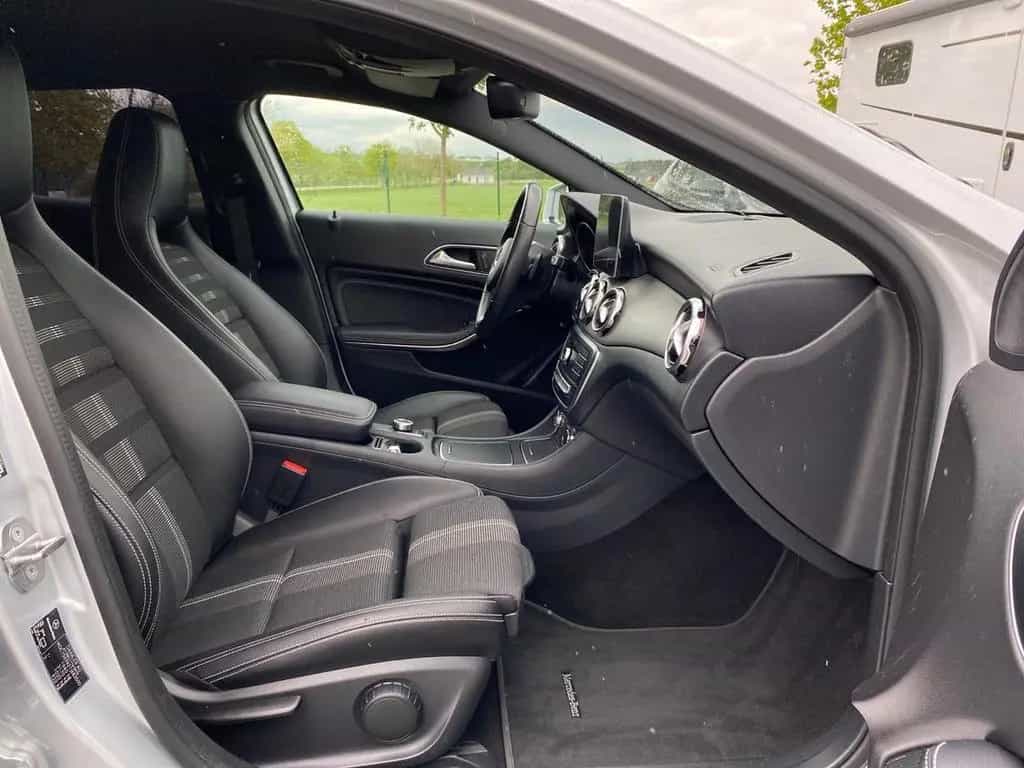 Mercedes-Benz GLA 180 Urban LED+NAVI+KAMERA+SHZ+DAB+KLIMA 10/2019-photo-24