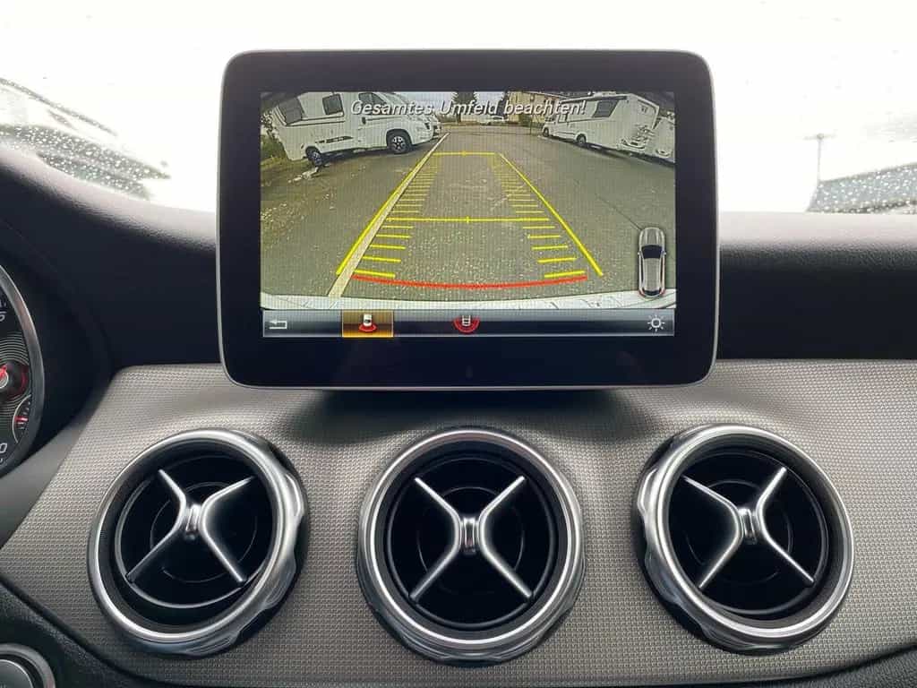Mercedes-Benz GLA 180 Urban LED+NAVI+KAMERA+SHZ+DAB+KLIMA 10/2019-photo-33