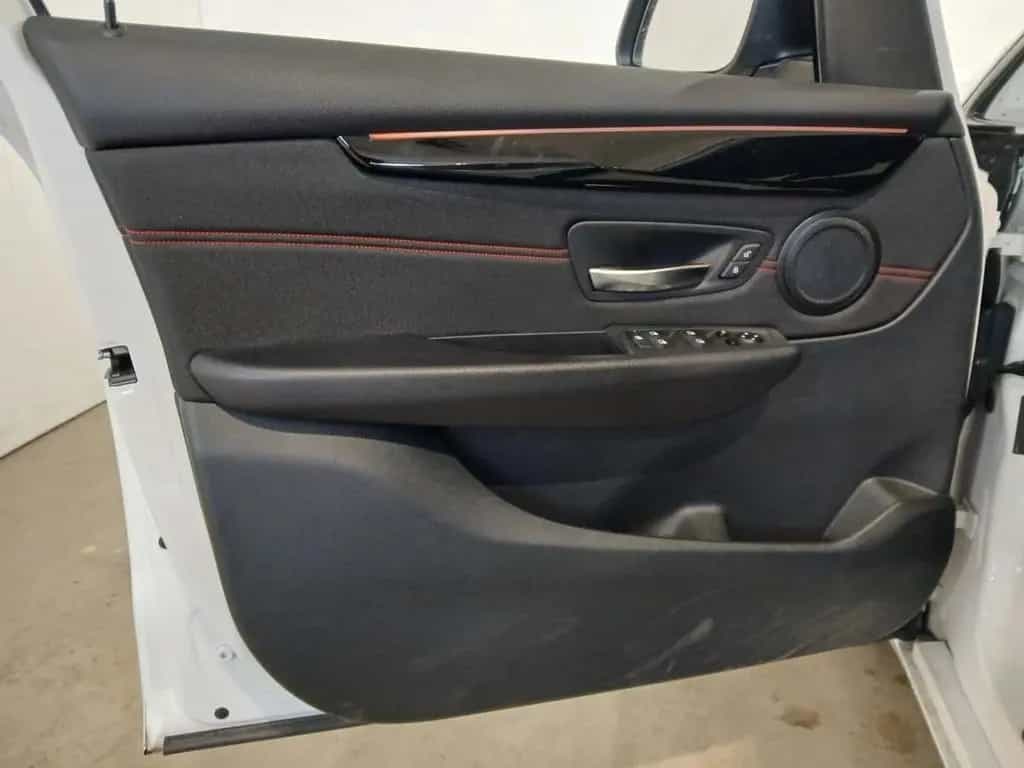 BMW 2 Series 220 Gran Tourer iAUT SPORT+7-SITZE+NAVI+HIFI+AHK 02/2017-photo-10