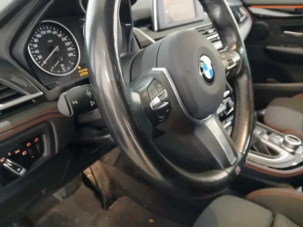 BMW 2 Series 220 Gran Tourer iAUT SPORT+7-SITZE+NAVI+HIFI+AHK 02/2017-photo-12