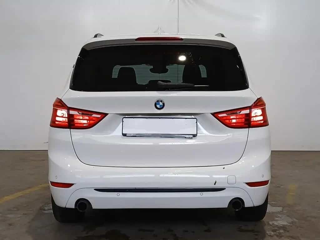 BMW 2 Series 220 Gran Tourer iAUT SPORT+7-SITZE+NAVI+HIFI+AHK 02/2017-photo-5