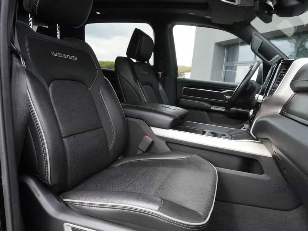 Dodge RAM 1500 HEMI 5.7 L V8 | 4x4 | LARAMIE | HARDTOP 10/2019-photo-13