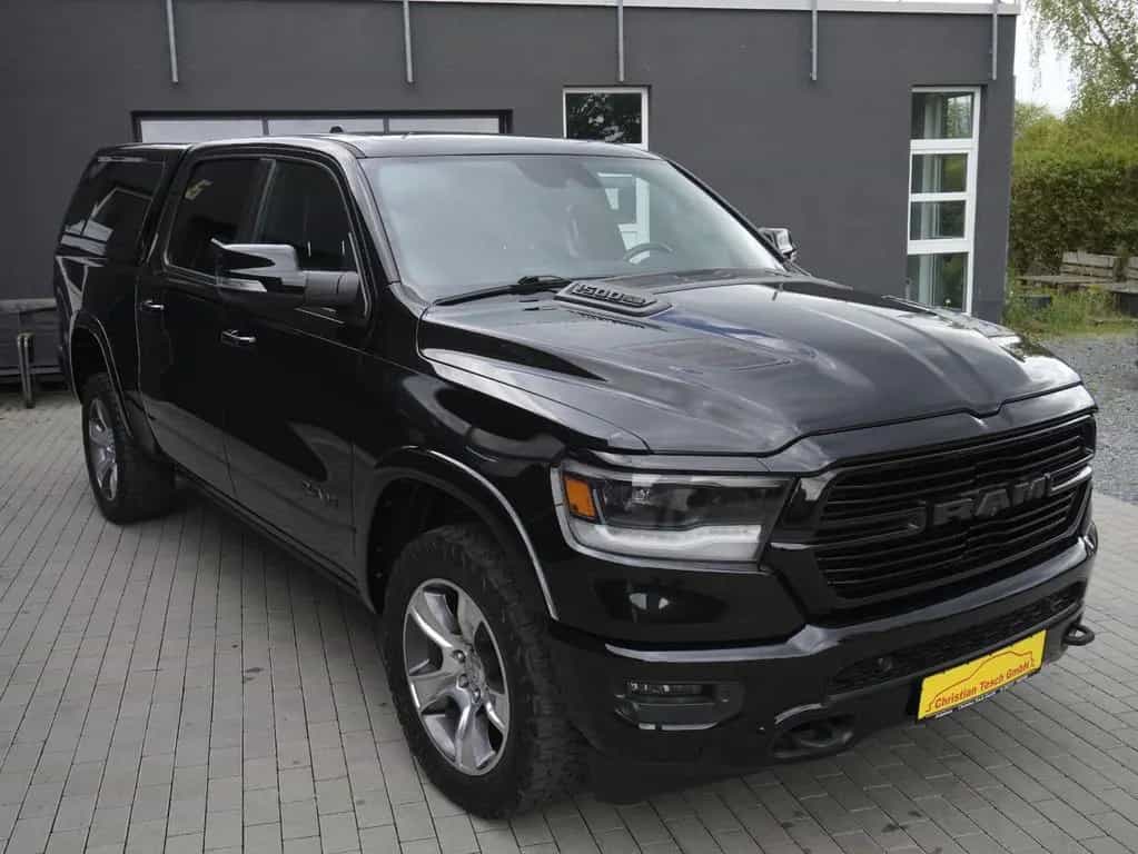 Dodge RAM 1500 HEMI 5.7 L V8 | 4x4 | LARAMIE | HARDTOP 10/2019-photo-3