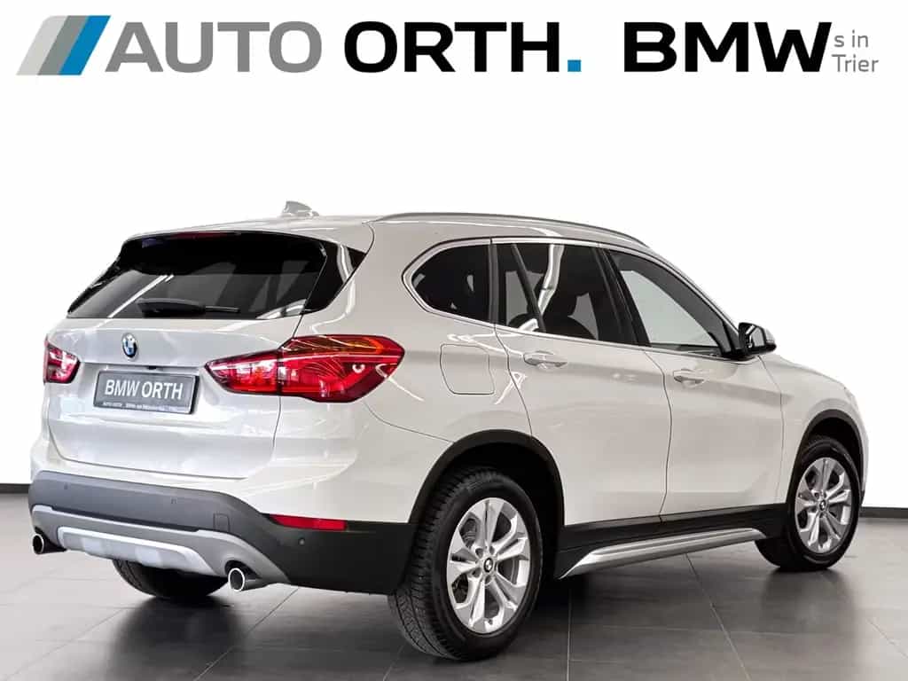 BMW X1 xDrive25i AUT. X-LINE NAVI+ HUD PANO KAMERA 05/2018-photo-1
