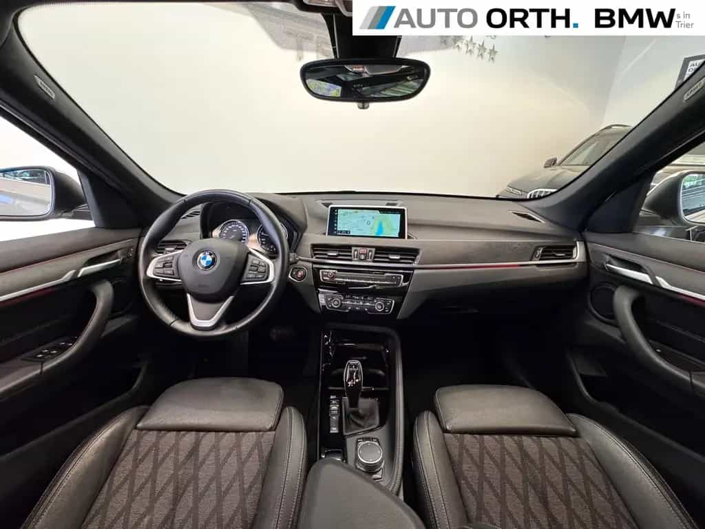 BMW X1 xDrive25i AUT. X-LINE NAVI+ HUD PANO KAMERA 05/2018-photo-12