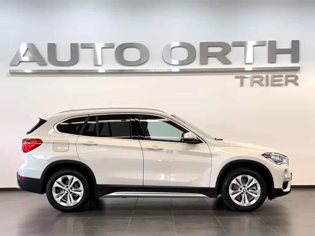 BMW X1 xDrive25i AUT. X-LINE NAVI+ HUD PANO KAMERA 05/2018-photo-6