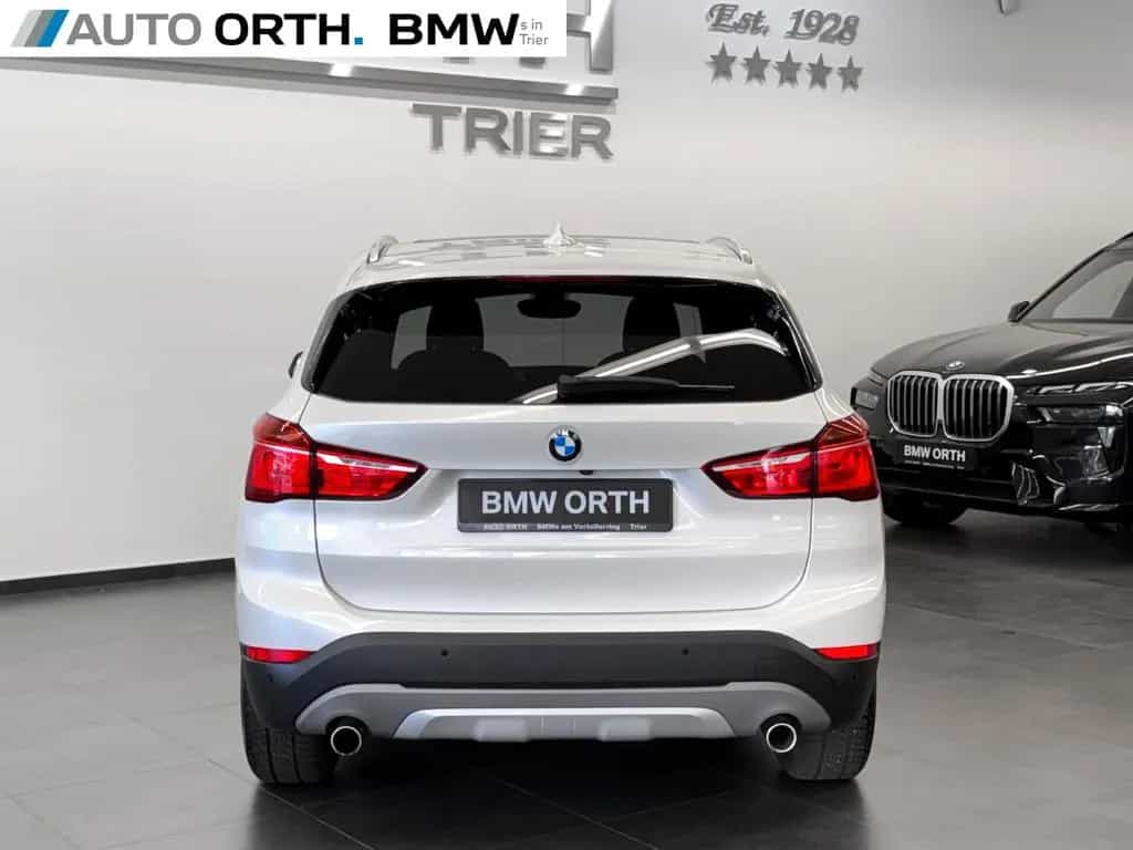 BMW X1 xDrive25i AUT. X-LINE NAVI+ HUD PANO KAMERA 05/2018-photo-8