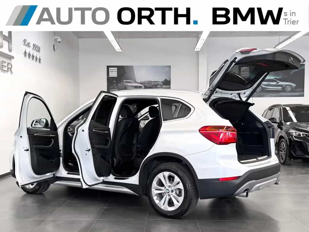 BMW X1 xDrive25i AUT. X-LINE NAVI+ HUD PANO KAMERA 05/2018-photo-9
