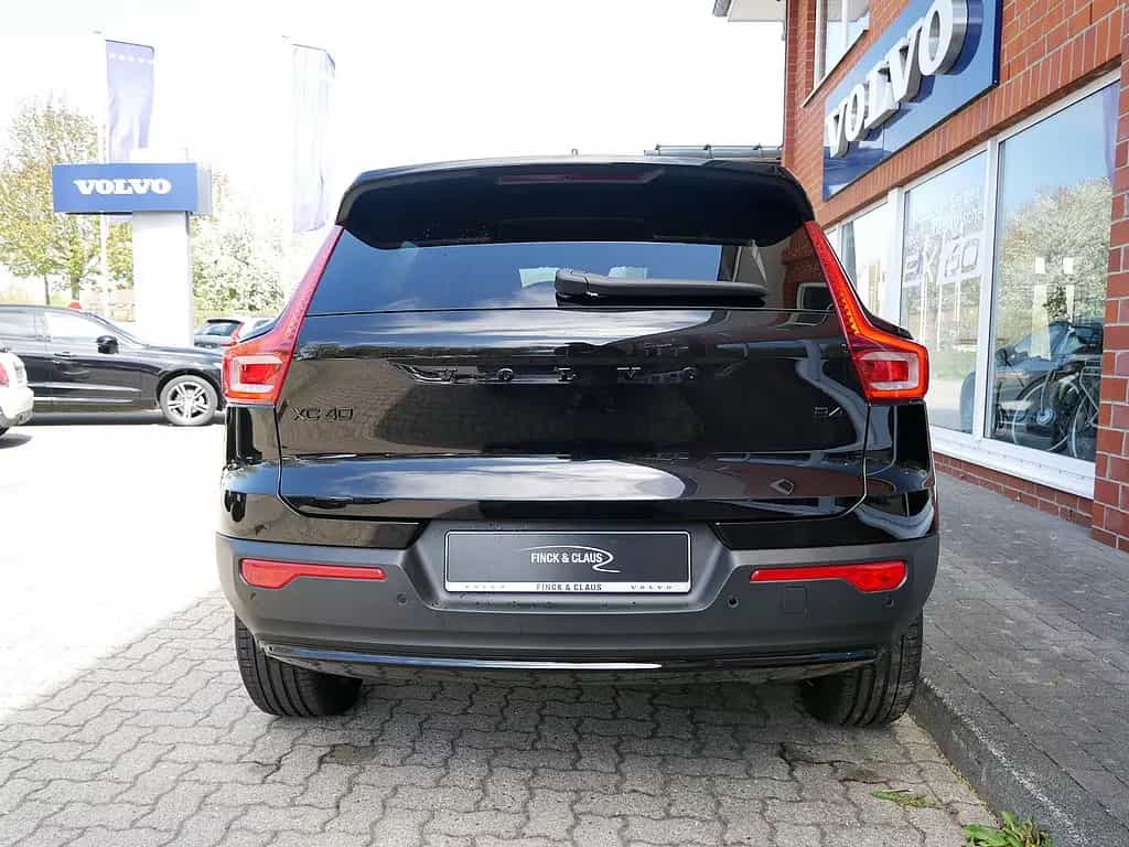 Volvo XC40 B4 Ultra Black Edition 08/2025-photo-5