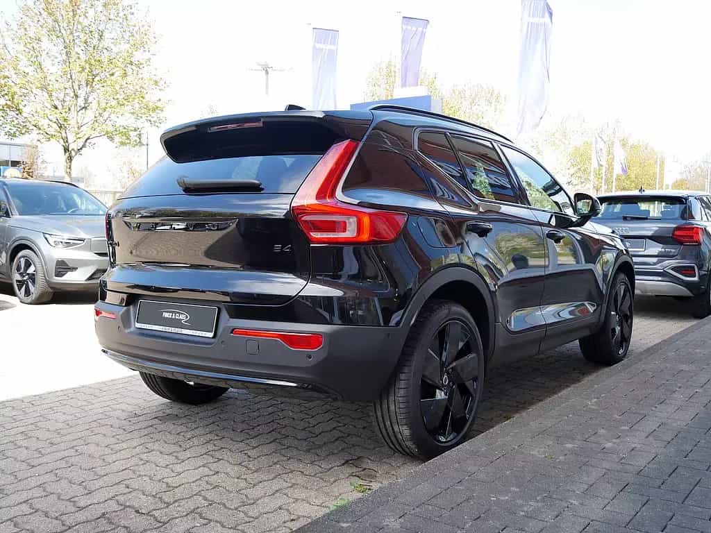 Volvo XC40 B4 Ultra Black Edition 08/2025-photo-6