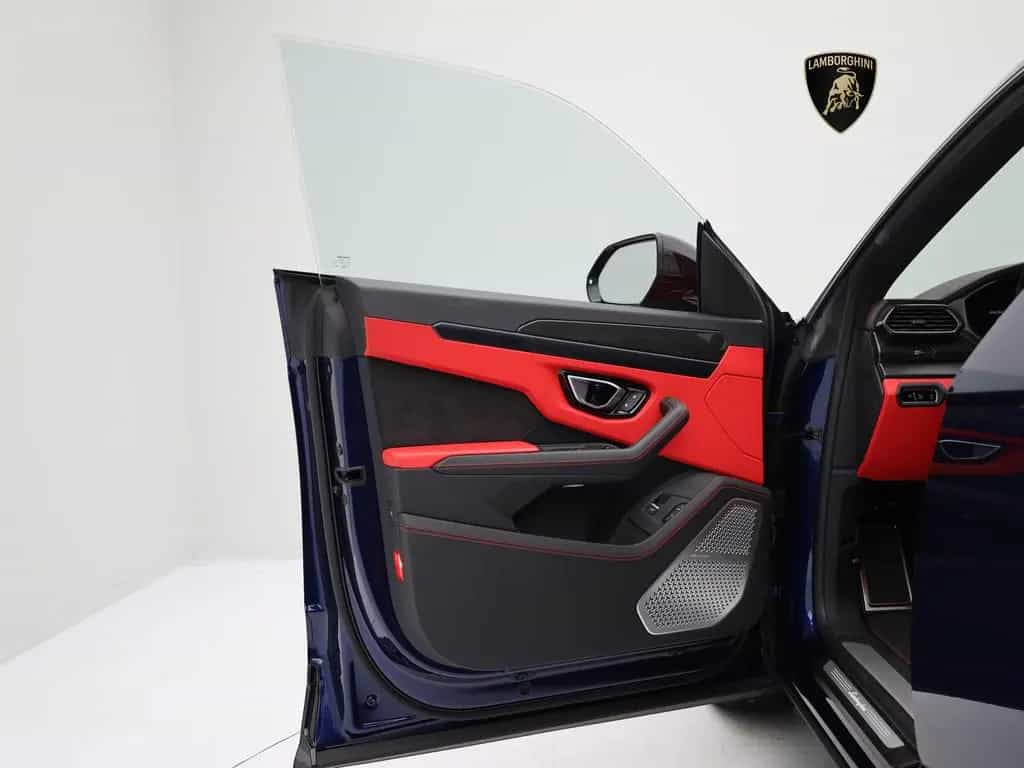 Lamborghini Urus MY21 04/2021-photo-16