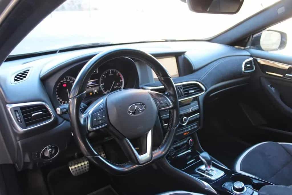 Infiniti Q30 2.2 diesel DCT AWD Sport 06/2016-photo-11