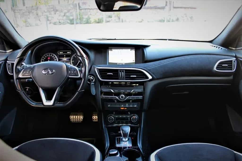 Infiniti Q30 2.2 diesel DCT AWD Sport 06/2016-photo-12