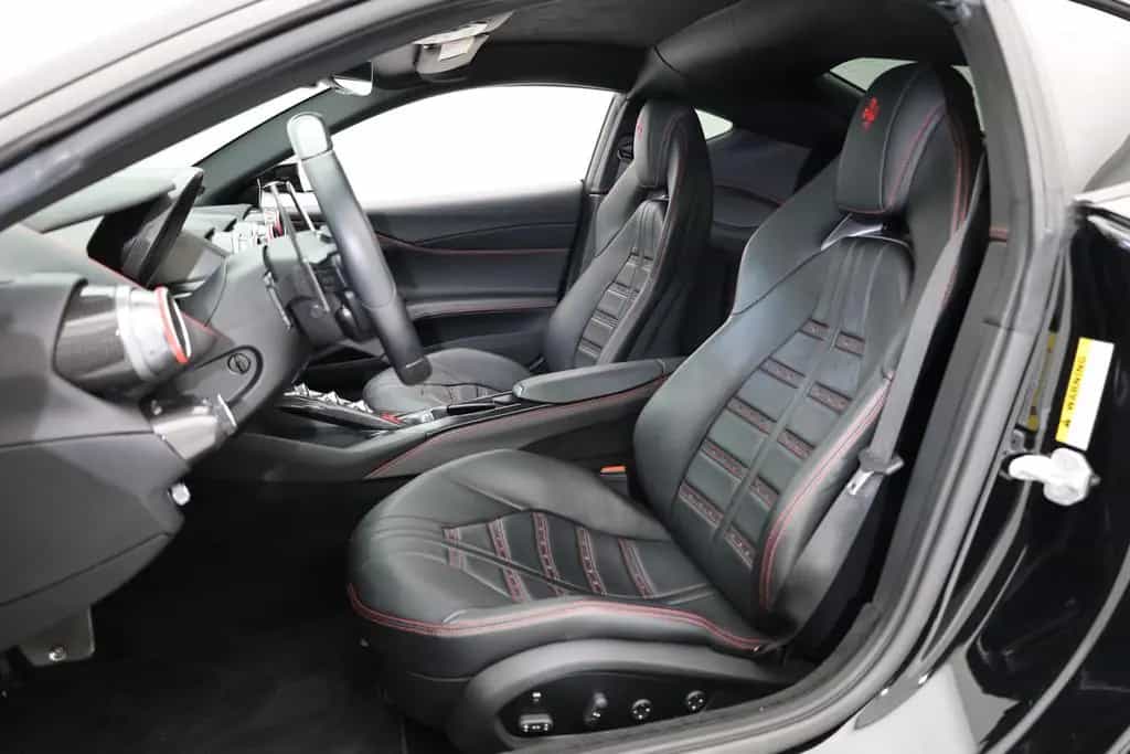 Ferrari 812 Superfast FULL CARBONFIBRE - FERRARI HAMBURG 08/2020-photo-13