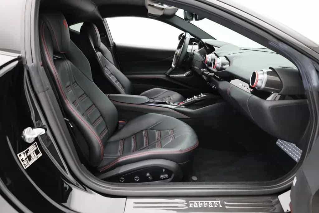 Ferrari 812 Superfast FULL CARBONFIBRE - FERRARI HAMBURG 08/2020-photo-20