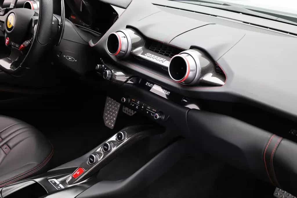 Ferrari 812 Superfast FULL CARBONFIBRE - FERRARI HAMBURG 08/2020-photo-21