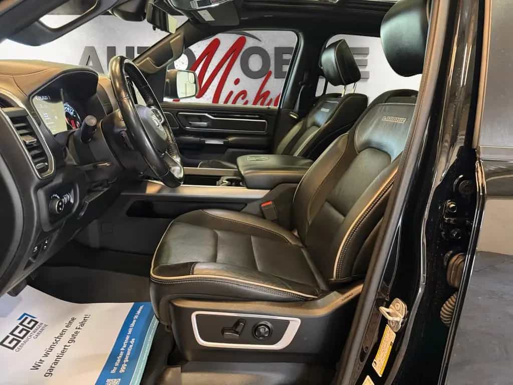 Dodge RAM 1500 5.7 Laramie / 4x4 / HUD / Pano / 360° 07/2021-photo-12