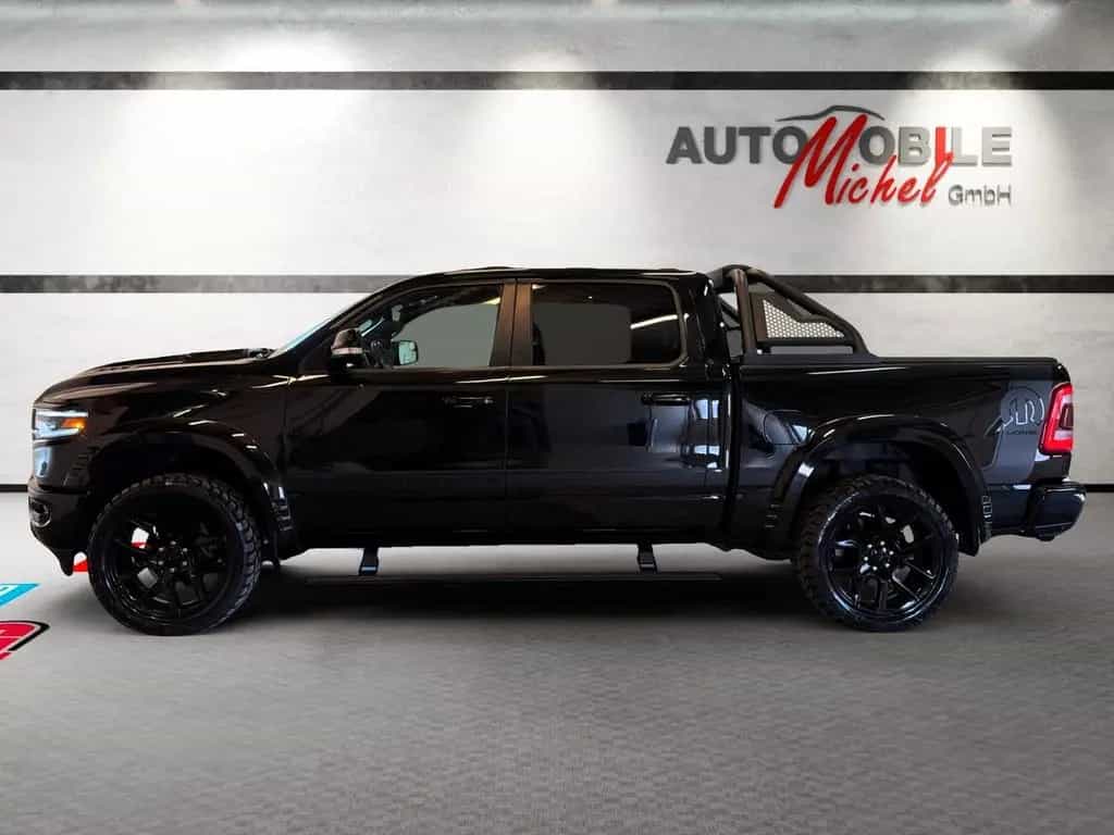 Dodge RAM 1500 5.7 Laramie / 4x4 / HUD / Pano / 360° 07/2021-photo-2